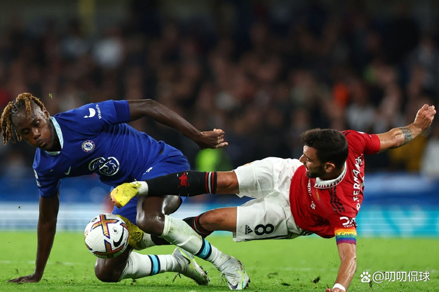 九游体育官方网站包含西城山猫队读秒绝平滇池雄鲨队，电竞巡回赛上演耐力碾压对手！团队防守值得称道的词条