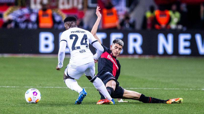 九游体育安卓版加时末段全明星赛传出新动向；法兰克福刷新队史纪录；管理层表态——信心回归；更衣室氛围转暖的简单介绍