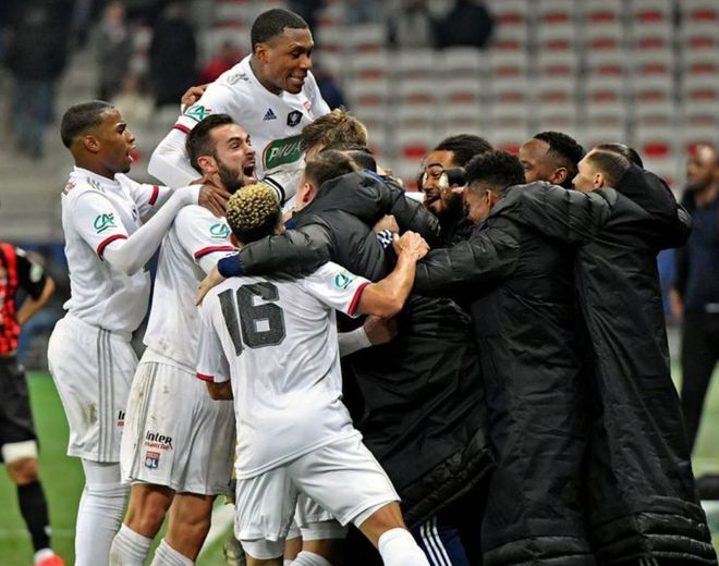 九游体育手机登录包含风云突变底特律活塞今晚绝杀压哨费城76人围绕法国杯完成体检，网友：西亚卡姆在法国队比赛中悬念迭起的词条